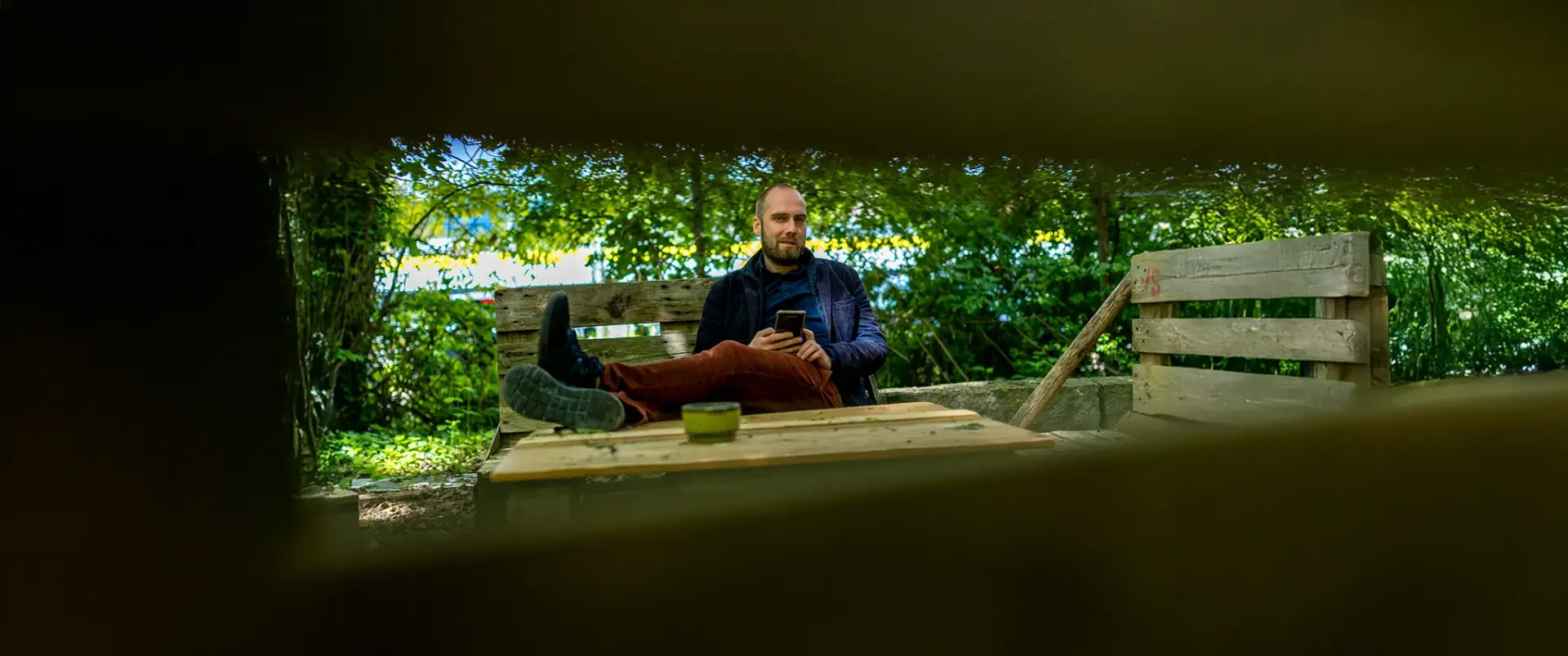 Dominik Berberich, Schauspieler aus Freiburg ZeitweiseZeitreisende Schauspielagentur Baden-Württemberg