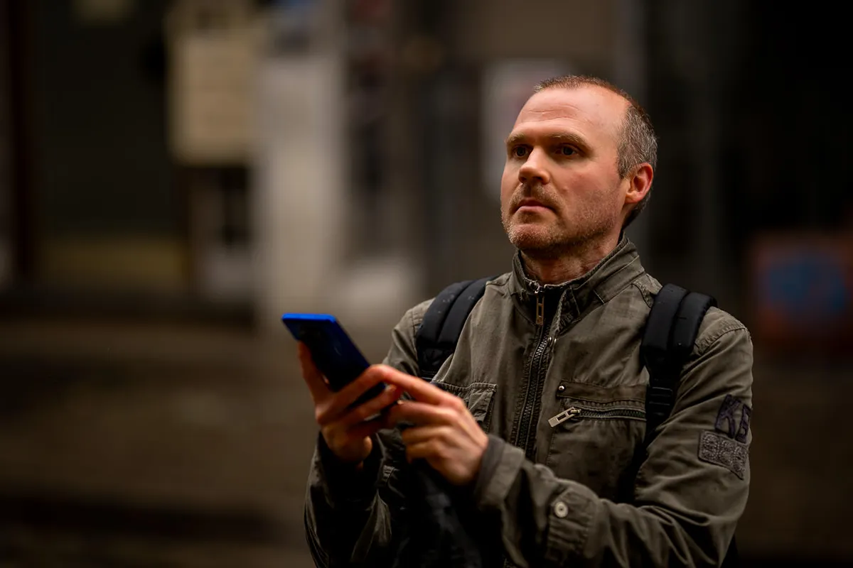Alexander Schwarzkopf, Schauspieler aus Freiburg, ZeitweiseZeitreisende.