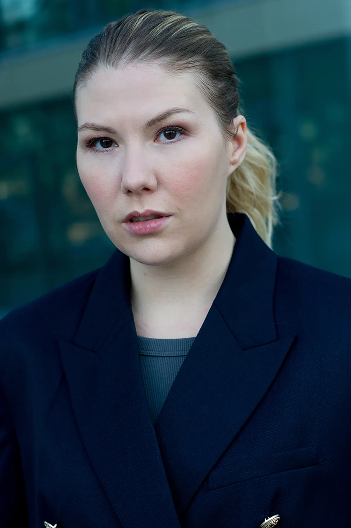 Nicole Behlert, Schauspielerin aus Bruchsal, ZeitweiseZeitreisende.
